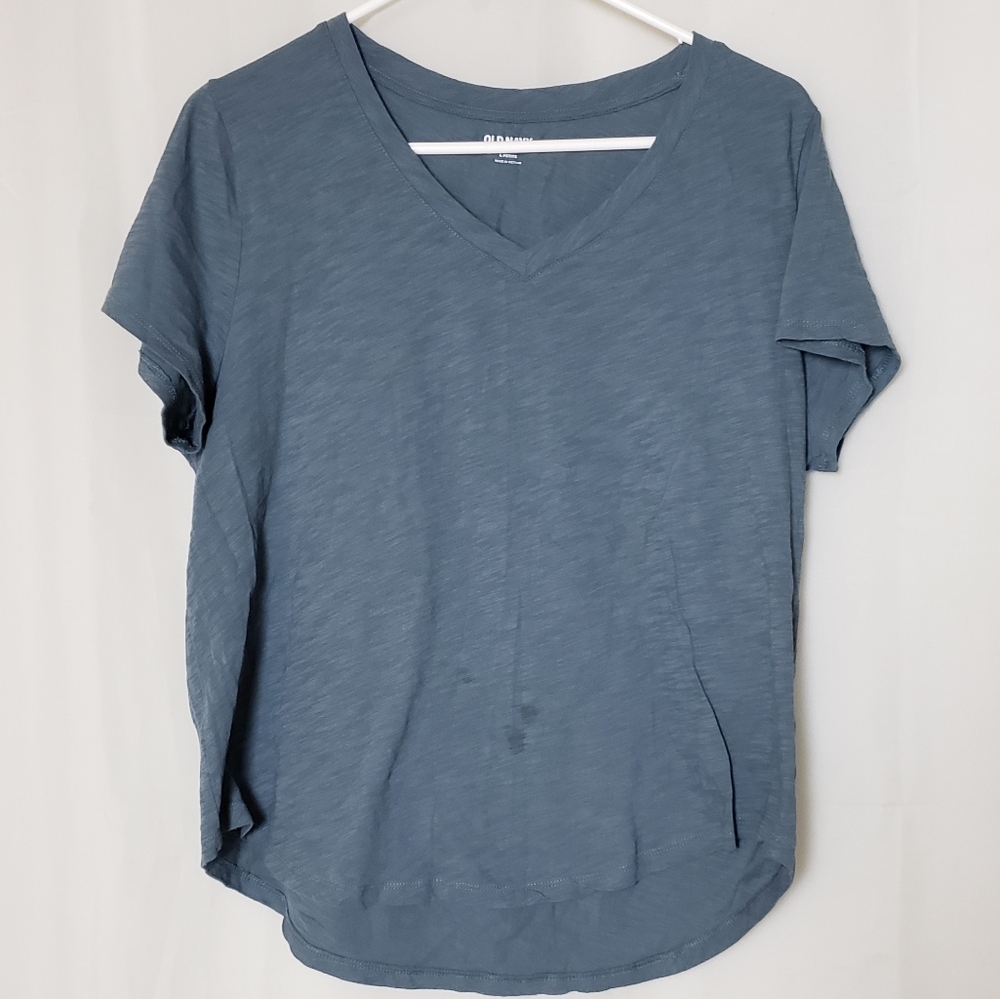 Women's Old Navy Bundle T-shirts - Picture 3 of 15